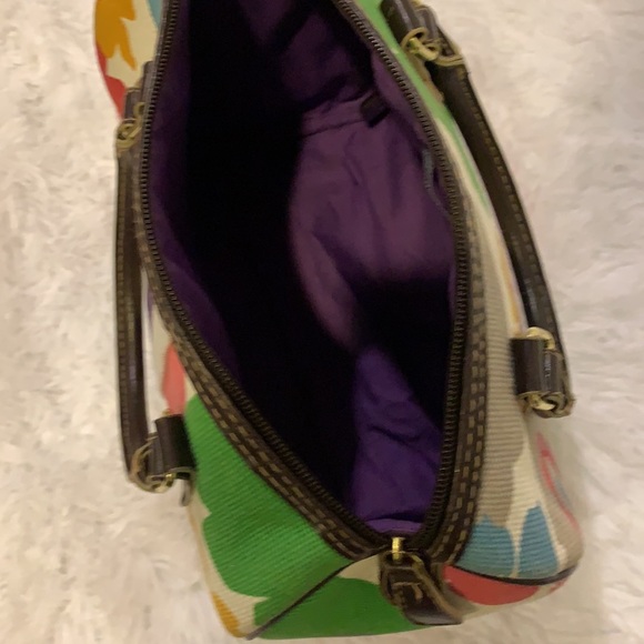 “Victoria Secret” Tote - Picture 4 of 6